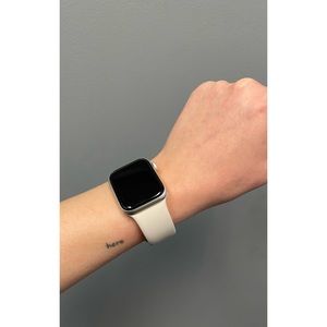 Apple Watch SE GPS 40mm (2nd Gen)